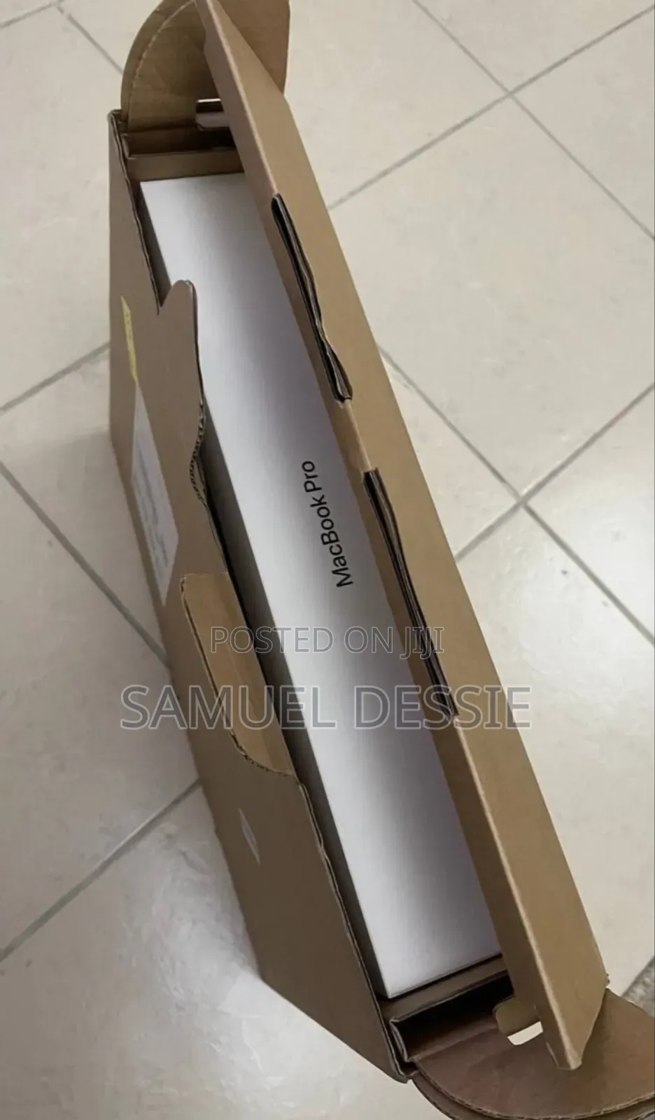 New Apple MacBook Pro 2024 M4 Max 16-Inch 24GB Apple M4 SSD 512GB