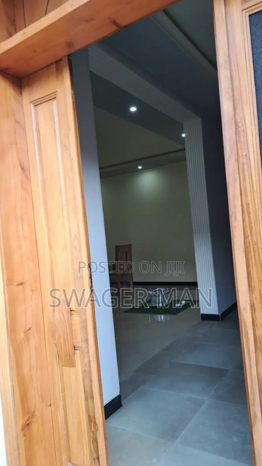 Furnished 7bdrm Townhouse/Terrace in Tafo, Yeka for sale