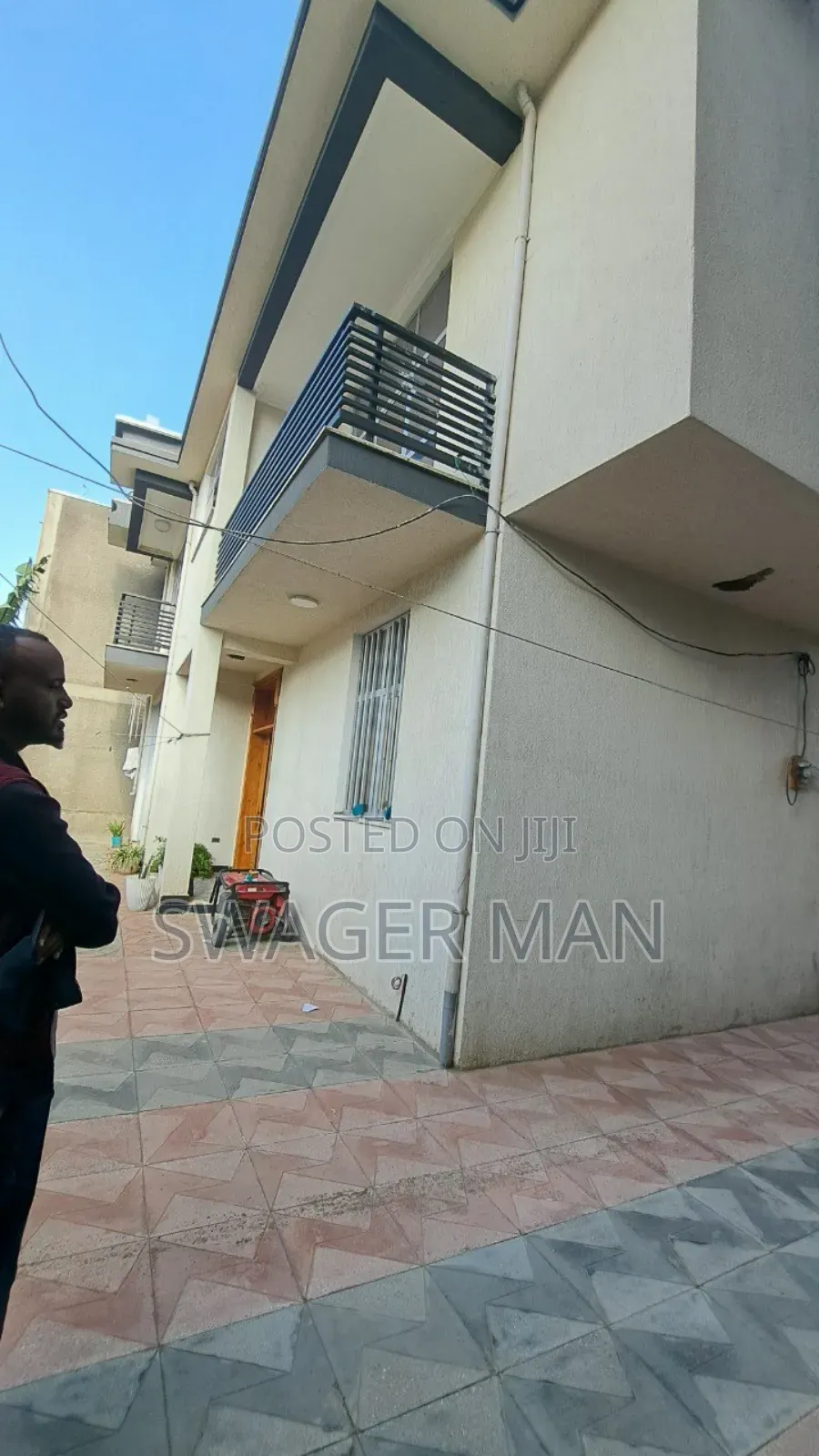 Furnished 7bdrm Townhouse/Terrace in Tafo, Yeka for sale