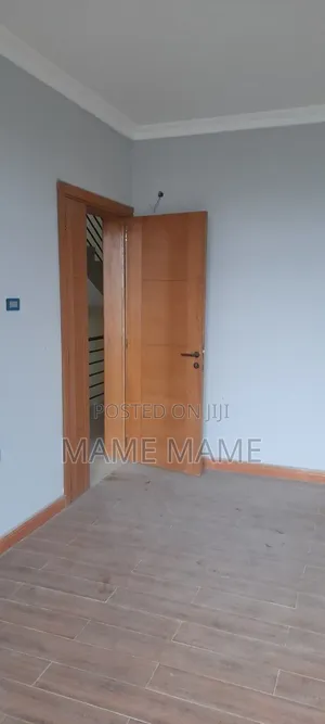 6bdrm House in Addis Abeba, Bole for sale
