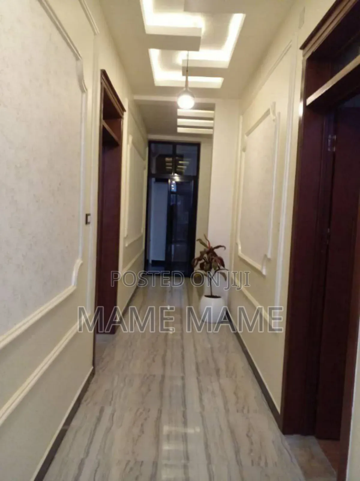10bdrm House in Addis Abeba, Bole for sale