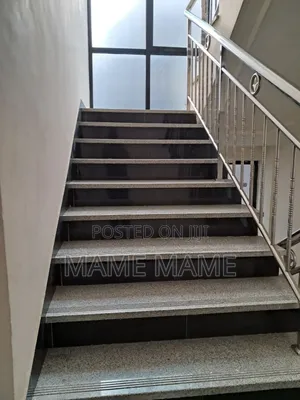 7bdrm House in Addis Abeba, Bole for sale