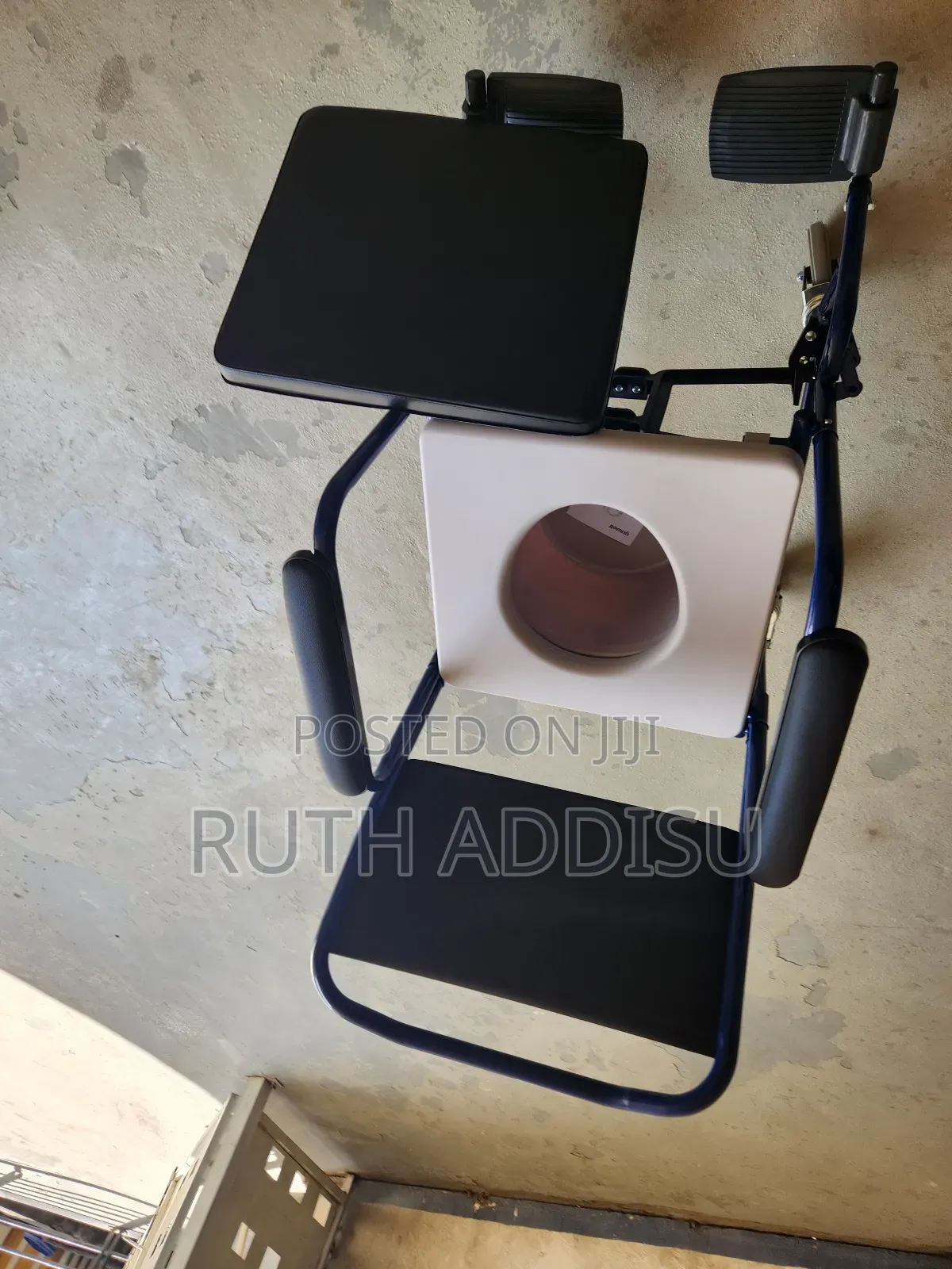 Commode Wheelchair轟隆wheelchair倚靠wheelchair截止toilet Wheelchair Commode