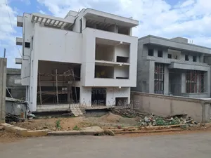 7bdrm House in Addis Abeba, Bole for sale
