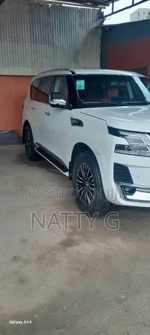 Nissan Patrol 2016 White