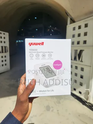Photo - Digital Yuwell Blood Pressuer Monitor輕易brand New Bp Monitor垢都digital