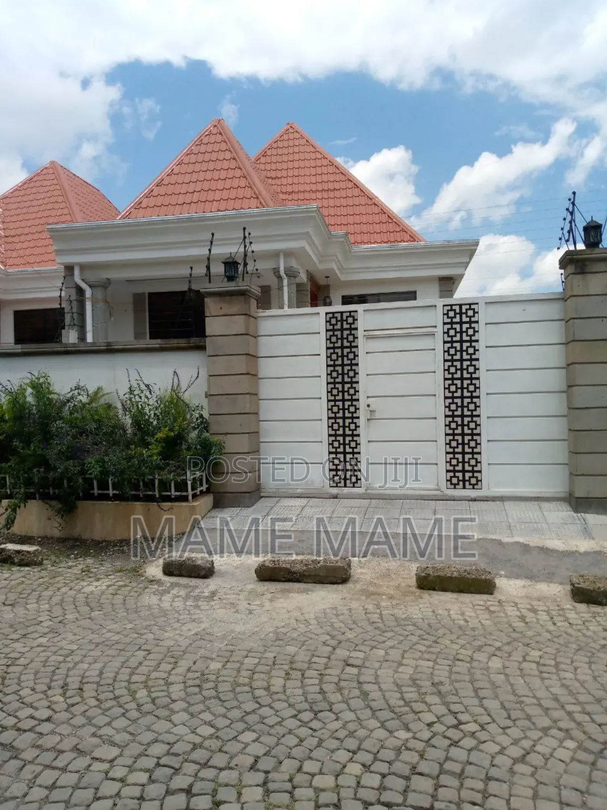 3bdrm Villa in Addis Abeba, Bole for sale
