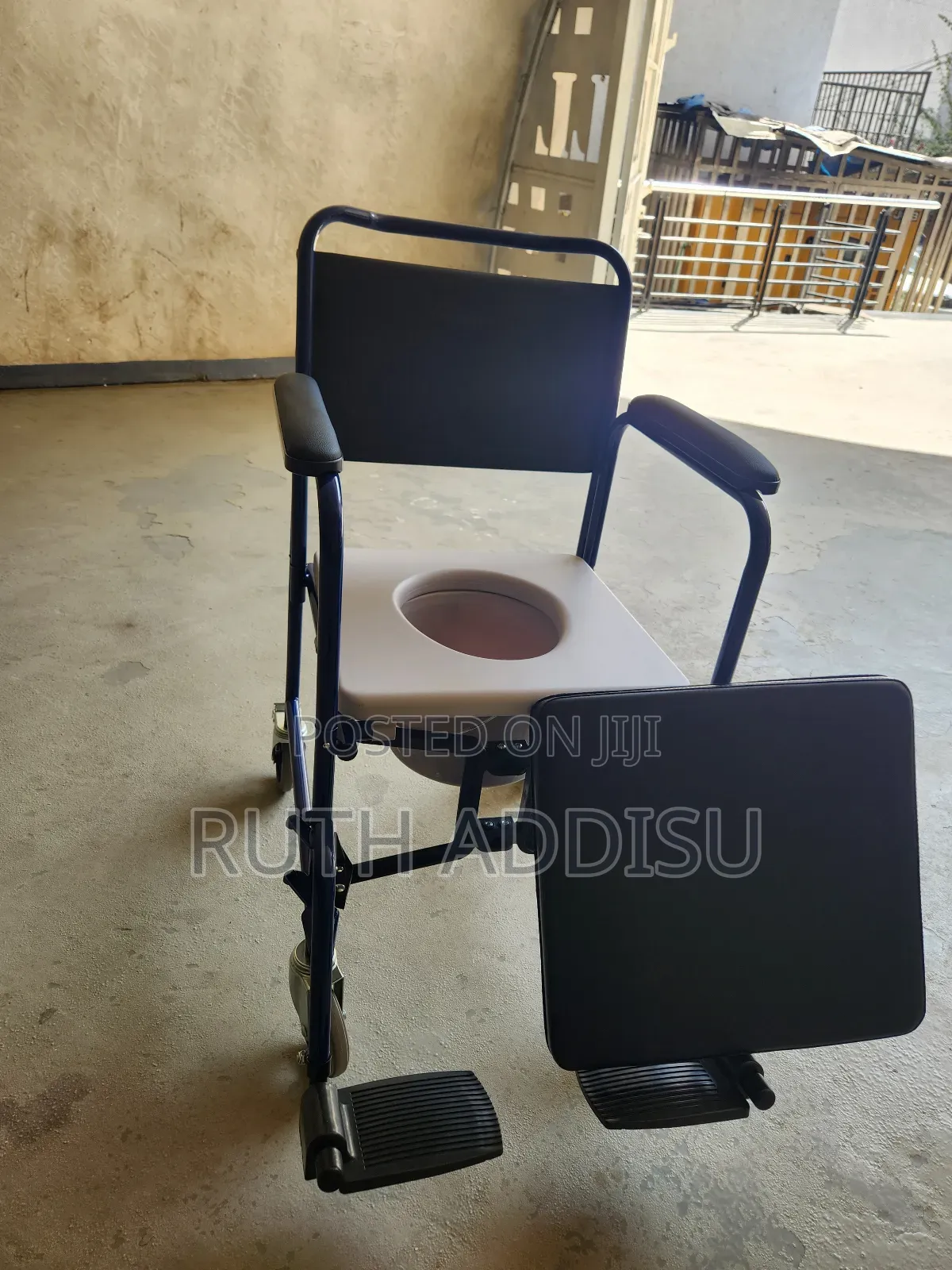 Commode Wheelchair軍人wheelchair較少commode Wheelchair肢啊wheelchair Best
