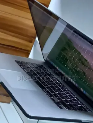 New Laptop Apple MacBook Pro 2013 8GB Intel Core I7 SSD 256GB