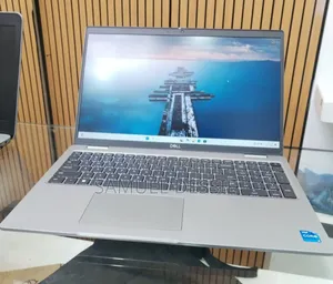 New Laptop Dell Latitude 5540 16GB Intel Core I5 SSD 512GB