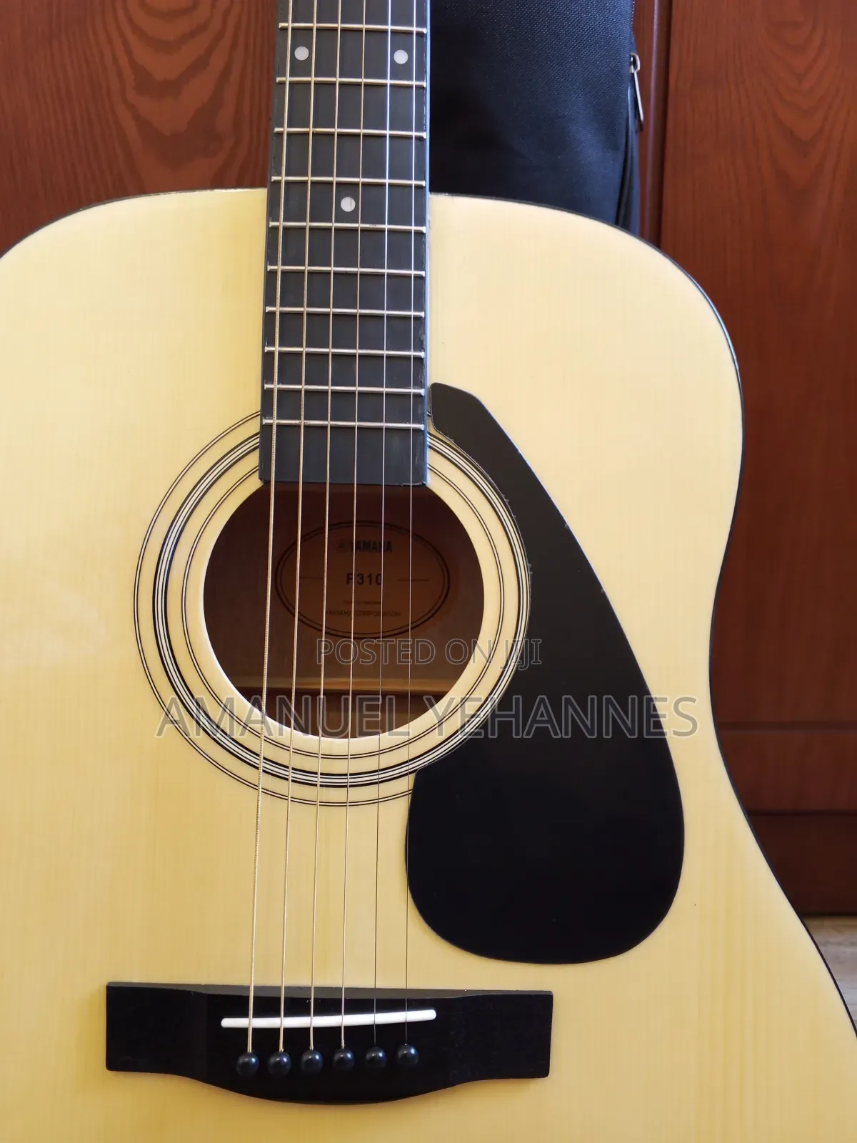 Yamaha F310 Acoustic Guitar
