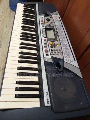 Yamaha PSR 280 Keyboard Piano