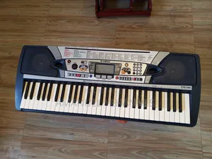 Yamaha PSR 280 Keyboard Piano