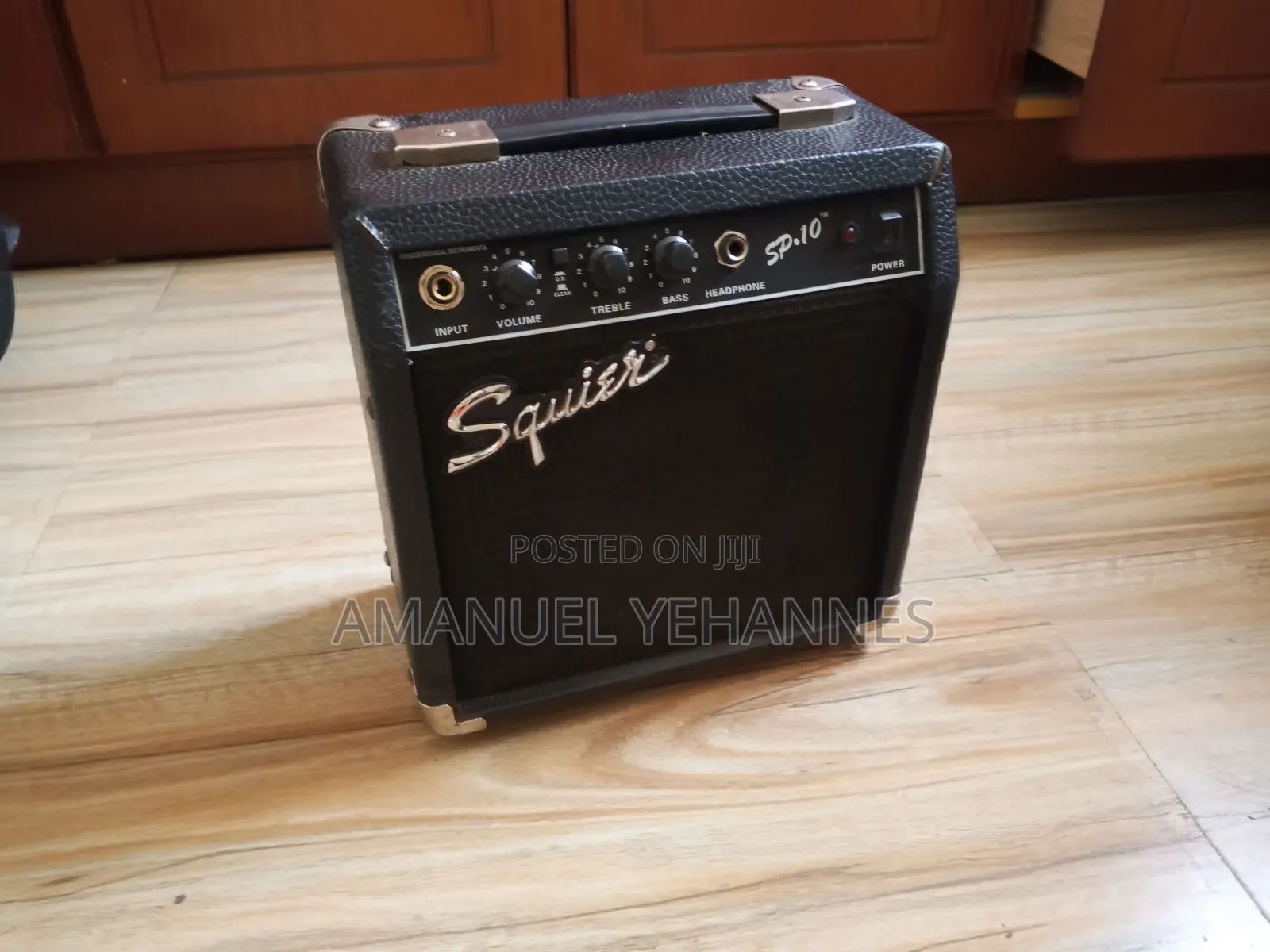 Fender Squire Sp10 Guitar Amplifier