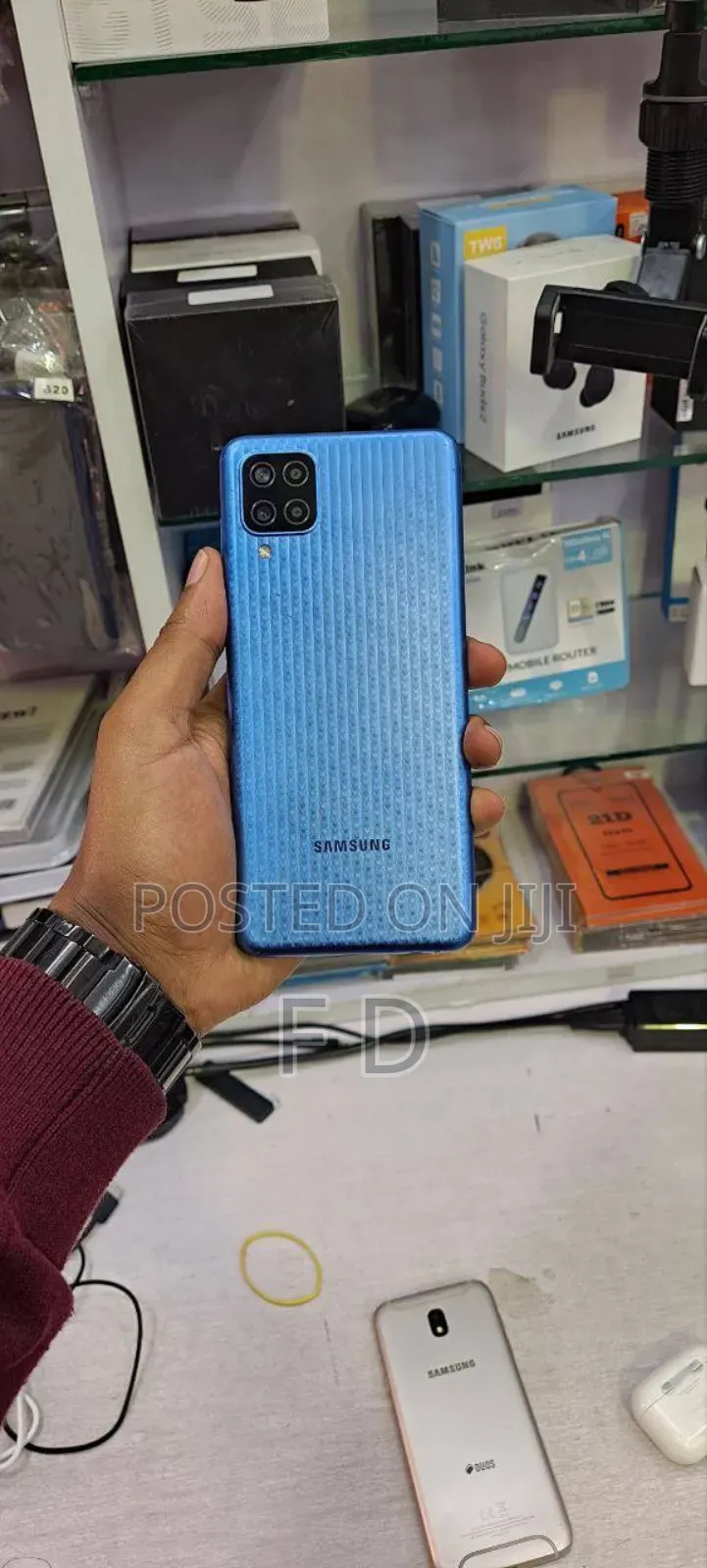 Samsung Galaxy F12 64 GB Blue