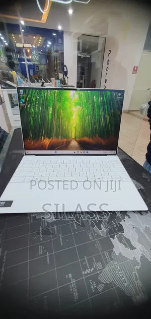 New Laptop Dell XPS 13 16GB Intel Core Ultra 7 SSD 512GB