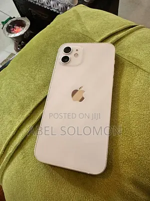 Photo - Apple iPhone 12 128 GB White