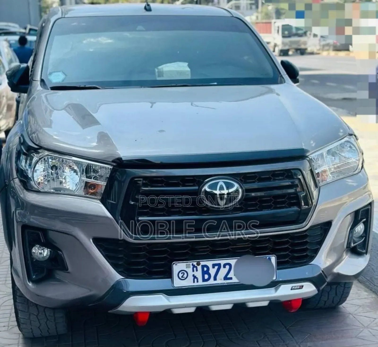 Toyota Hilux 2020 Gold