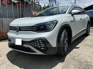 Photo - Volkswagen ID.6 2023 White