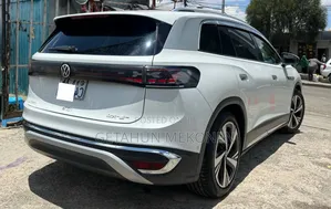 Volkswagen ID.6 2023 White