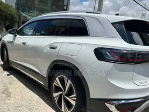 Volkswagen ID.6 2023 White