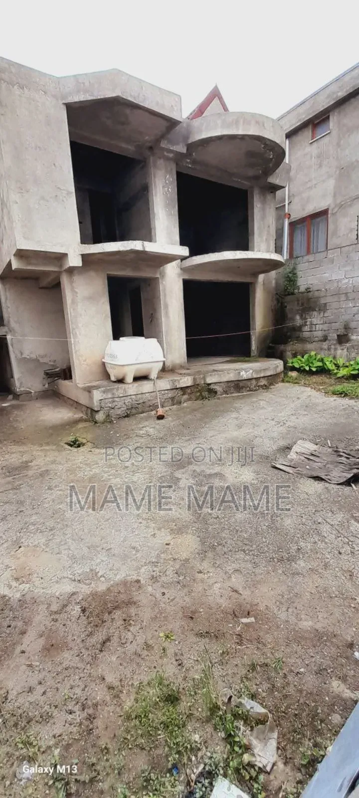 5bdrm House in Addis Abeba, Bole for sale