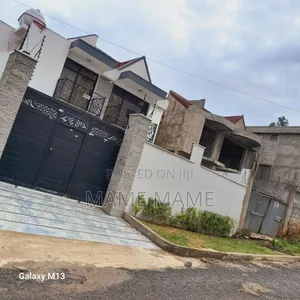 5bdrm House in Addis Abeba, Bole for sale