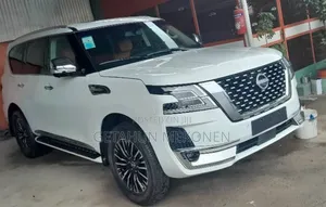 Nissan Patrol 2017 White