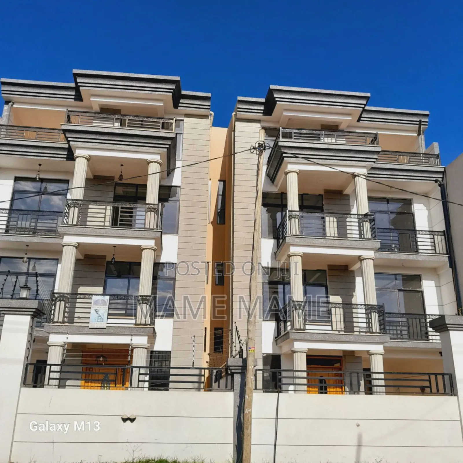7bdrm House in Addis Abeba, Bole for sale