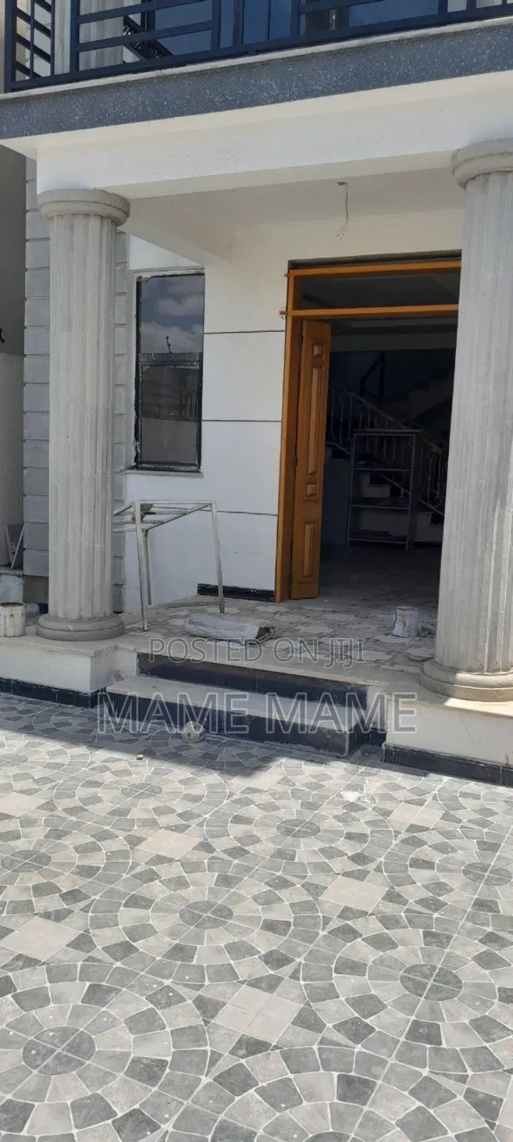 7bdrm House in Addis Abeba, Bole for sale