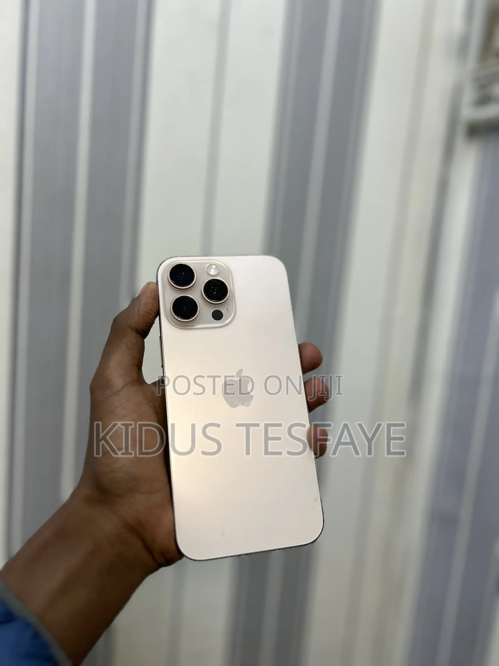 Apple iPhone 16 Pro Max 256 GB Gold