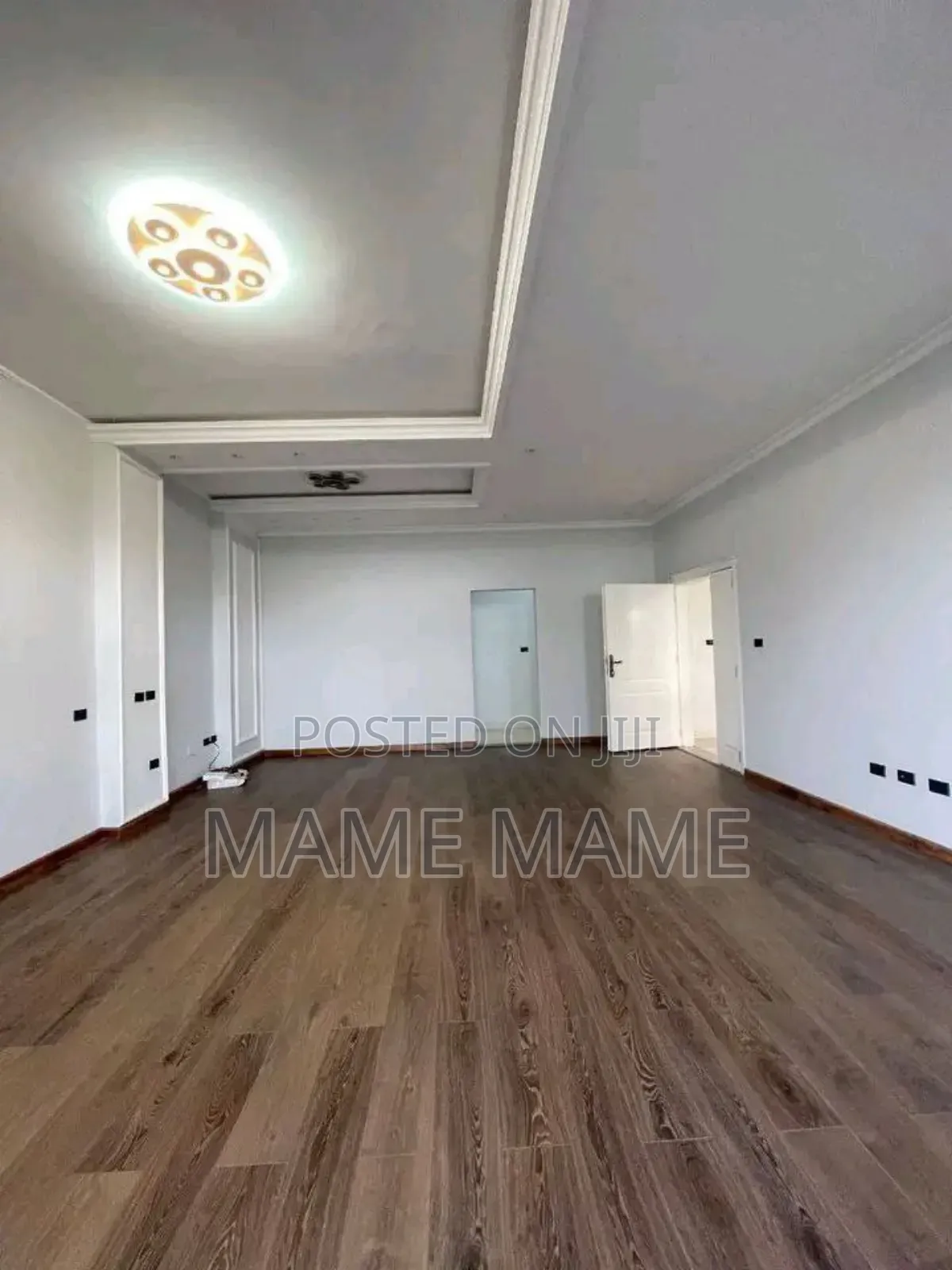 11bdrm House in Addis Abeba, Bole for sale