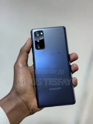 Photo - Samsung Galaxy S20 FE 128 GB Blue