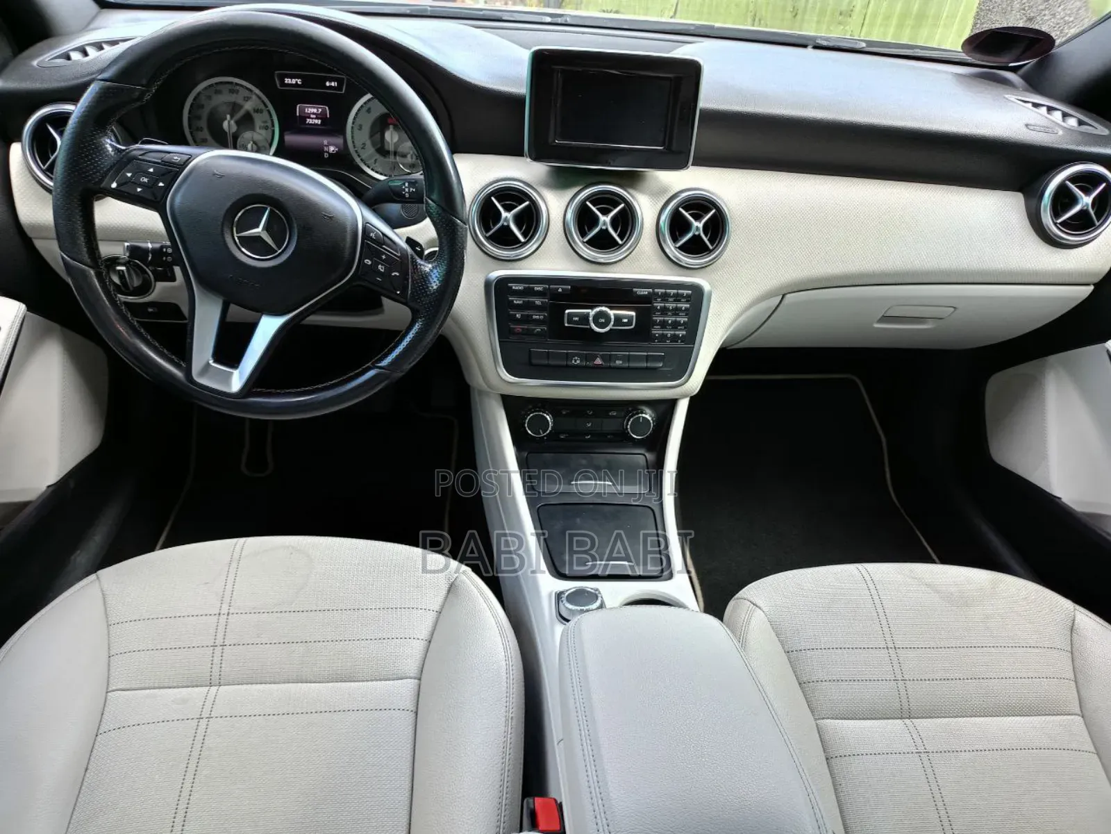 Mercedes-Benz A-Class 2013 Brown