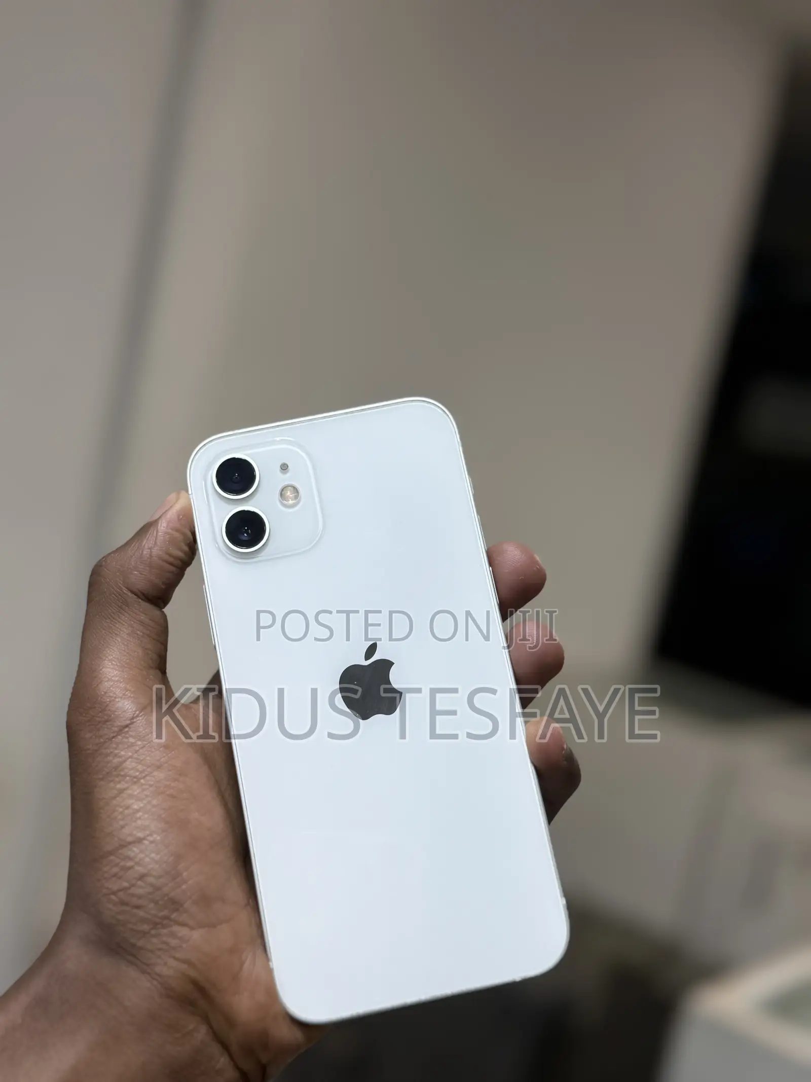 Apple iPhone 12 64 GB White