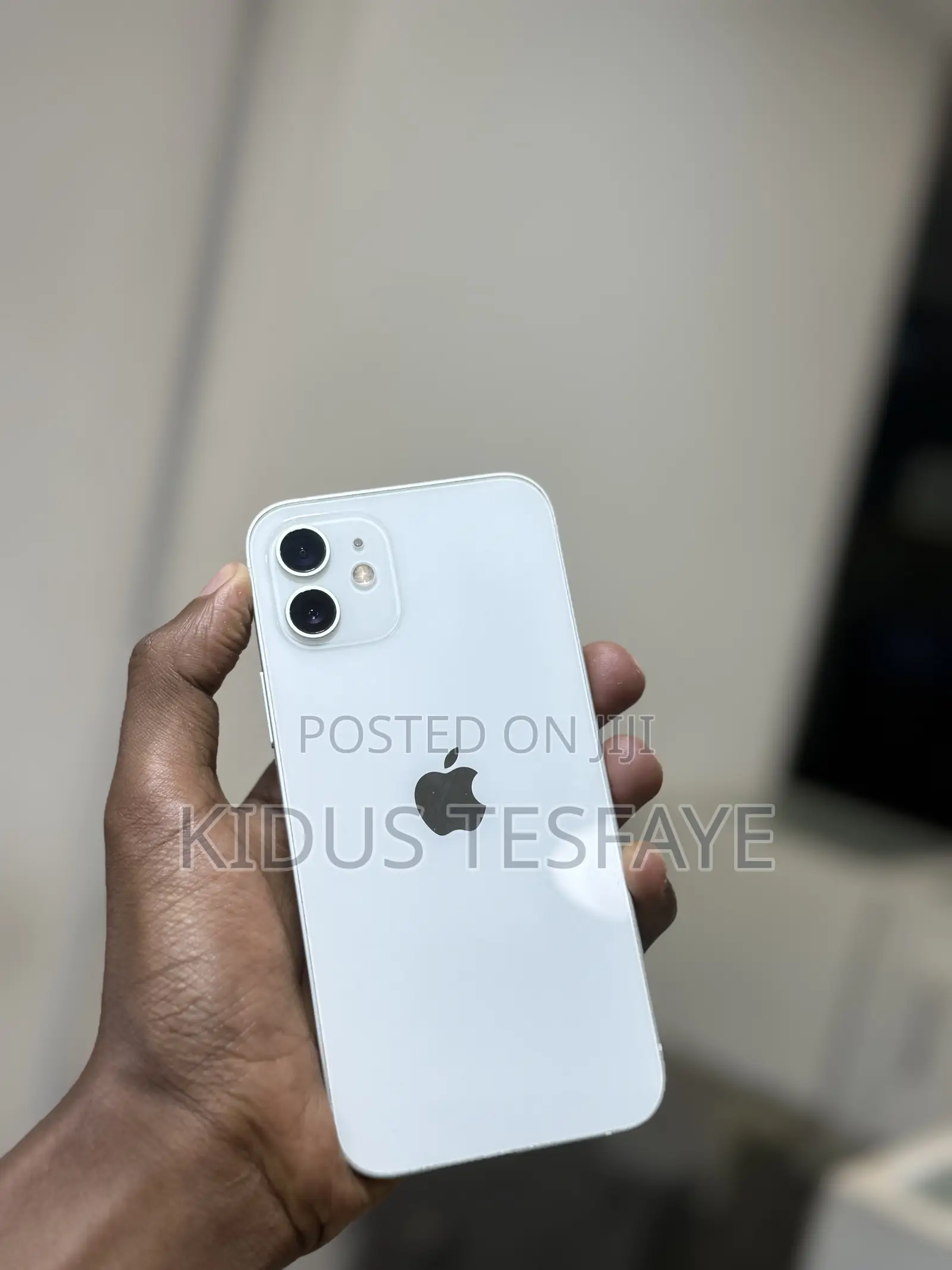 Apple iPhone 12 64 GB White