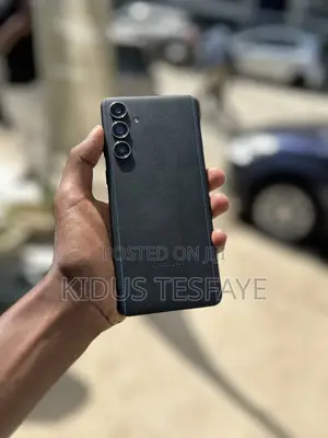 Samsung Galaxy F55 256 GB Black