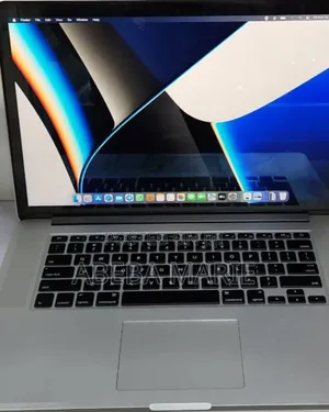 New Laptop Apple MacBook Pro 2015 16GB Intel Core I7 SSD 512GB