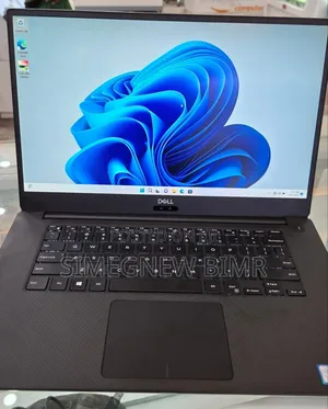 New Laptop Dell Precision 5540 16GB Intel Core I5 SSD 256GB