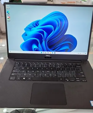 New Laptop Dell Precision 5540 16GB Intel Core I5 SSD 256GB