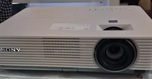 New Arrival 
Sony VPL-Dx221 Projector 
1 Piece Remains 
Reso