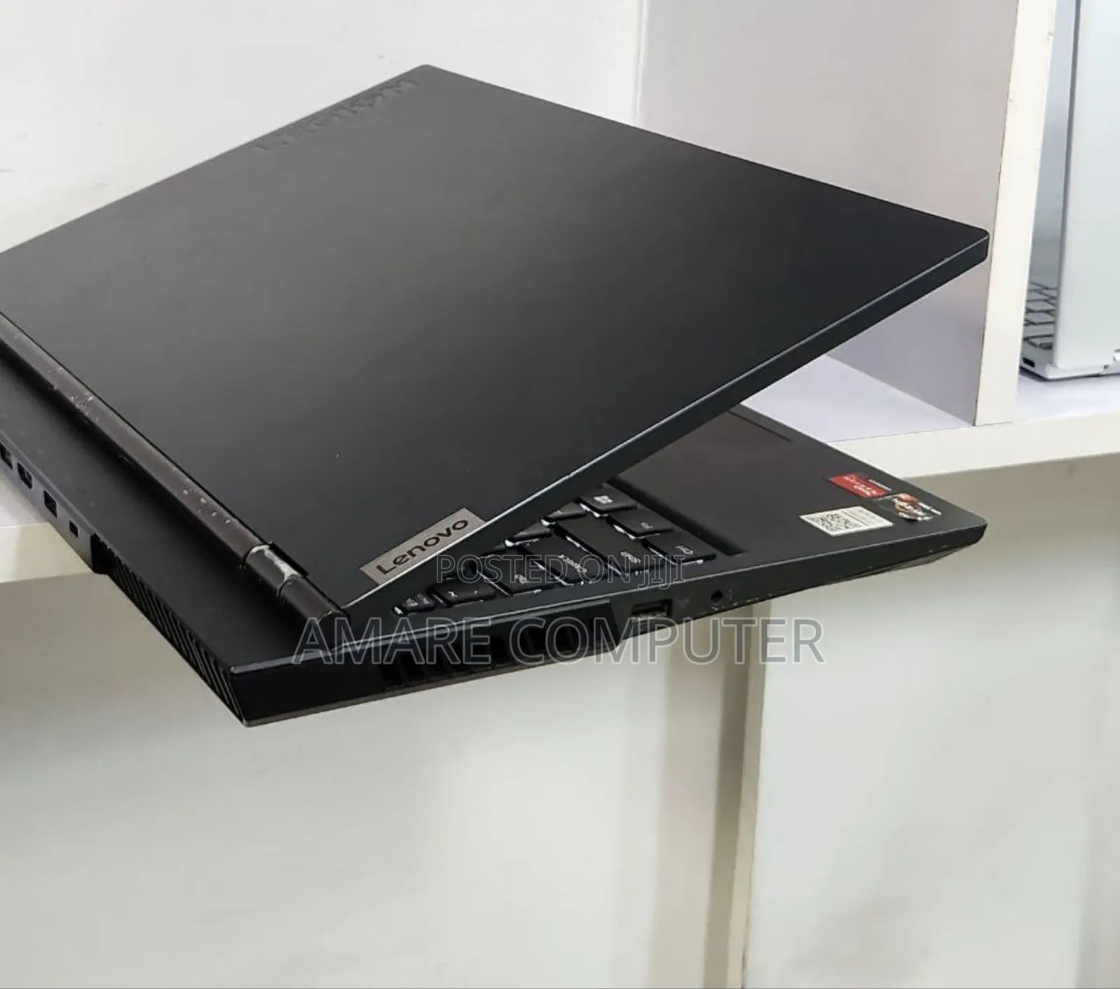 New Laptop Lenovo 16GB AMD Ryzen 7 SSD 1T