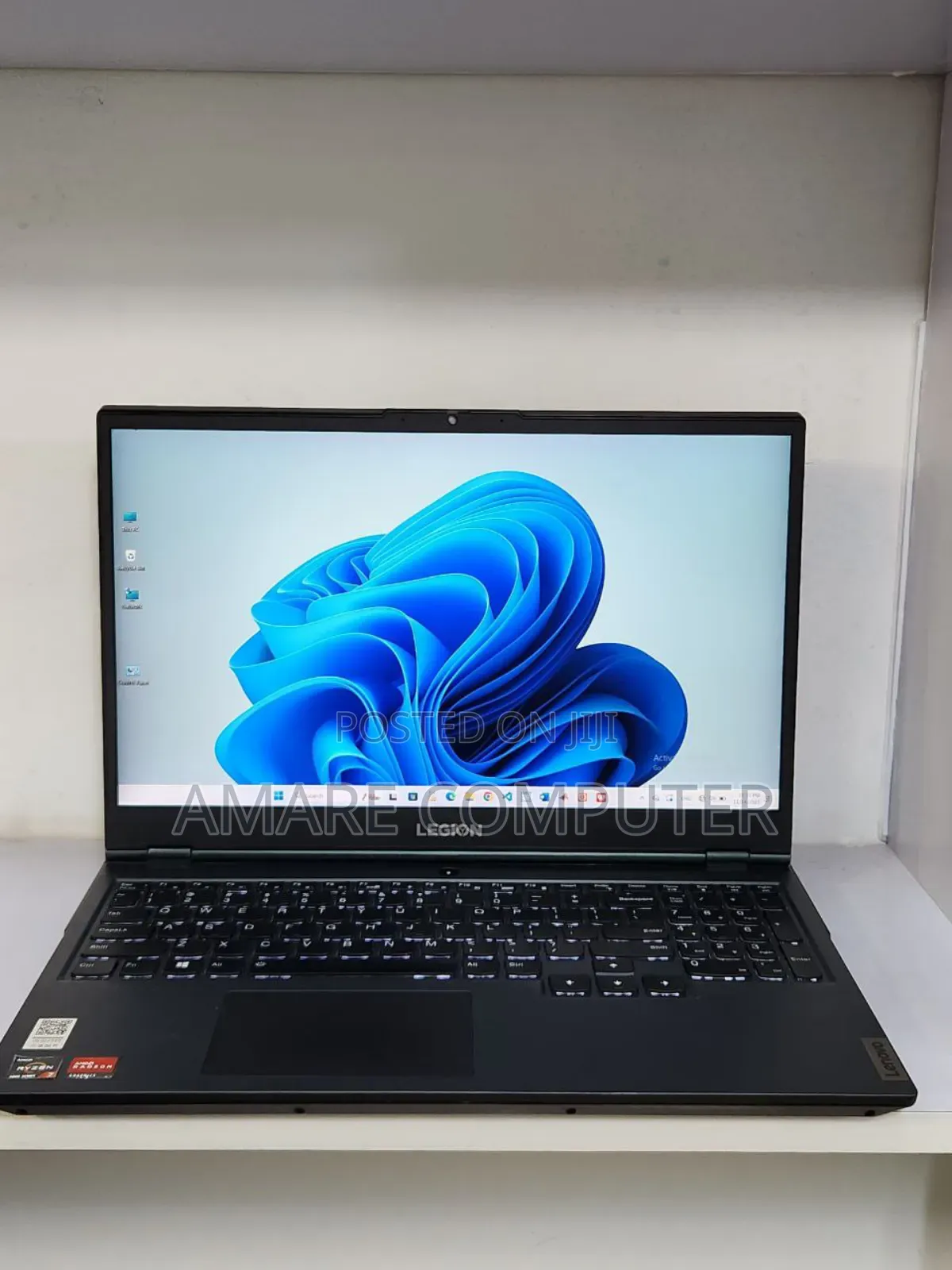 New Laptop Lenovo 16GB AMD Ryzen 7 SSD 1T