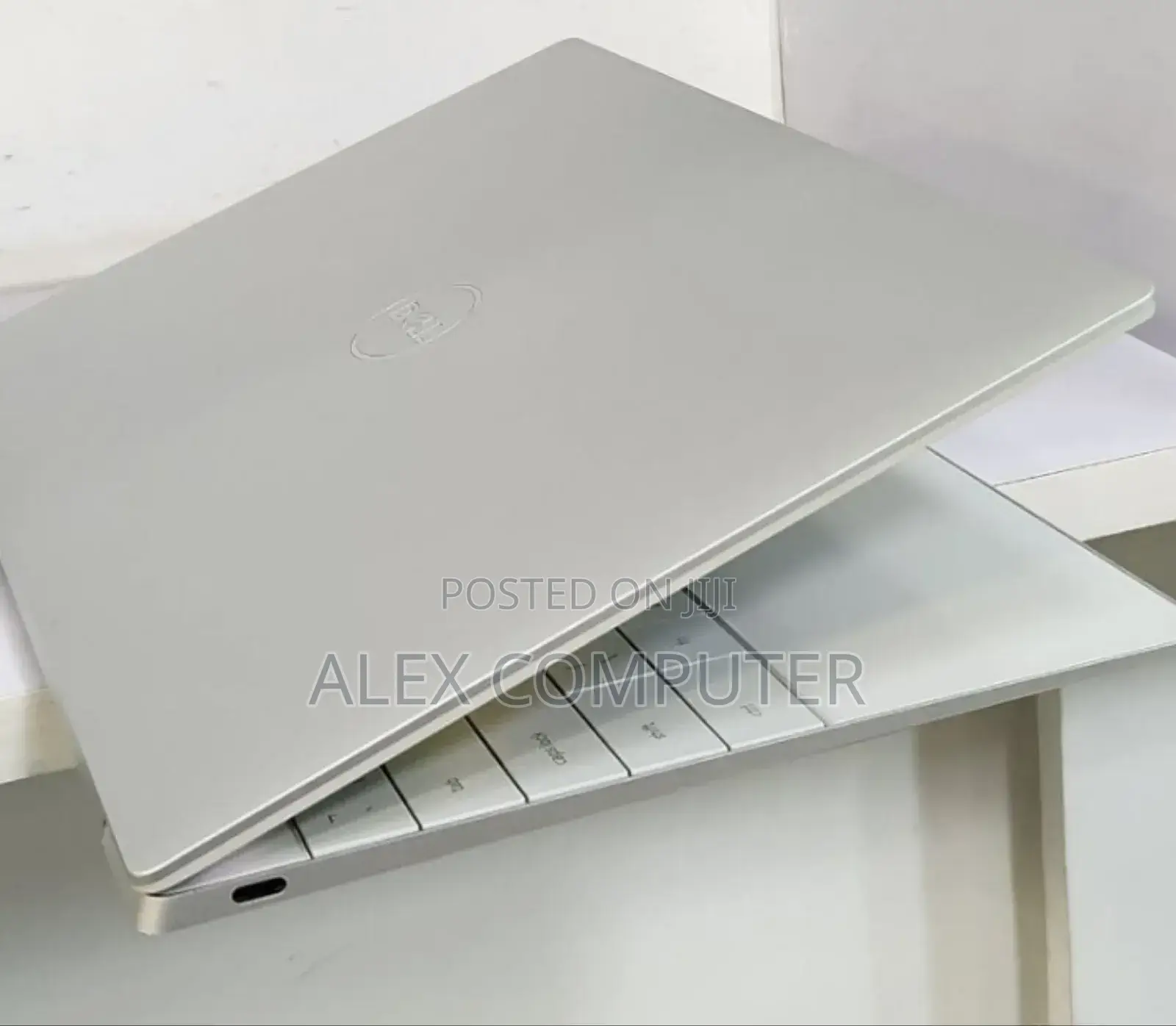 New Laptop Dell XPS 13 32GB Intel Core I7 SSD 1T