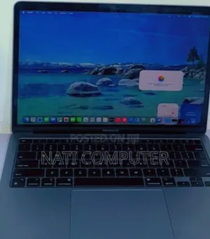 New Laptop Apple MacBook Pro M1 8GB AMD Ryzen 7 SSD 256GB