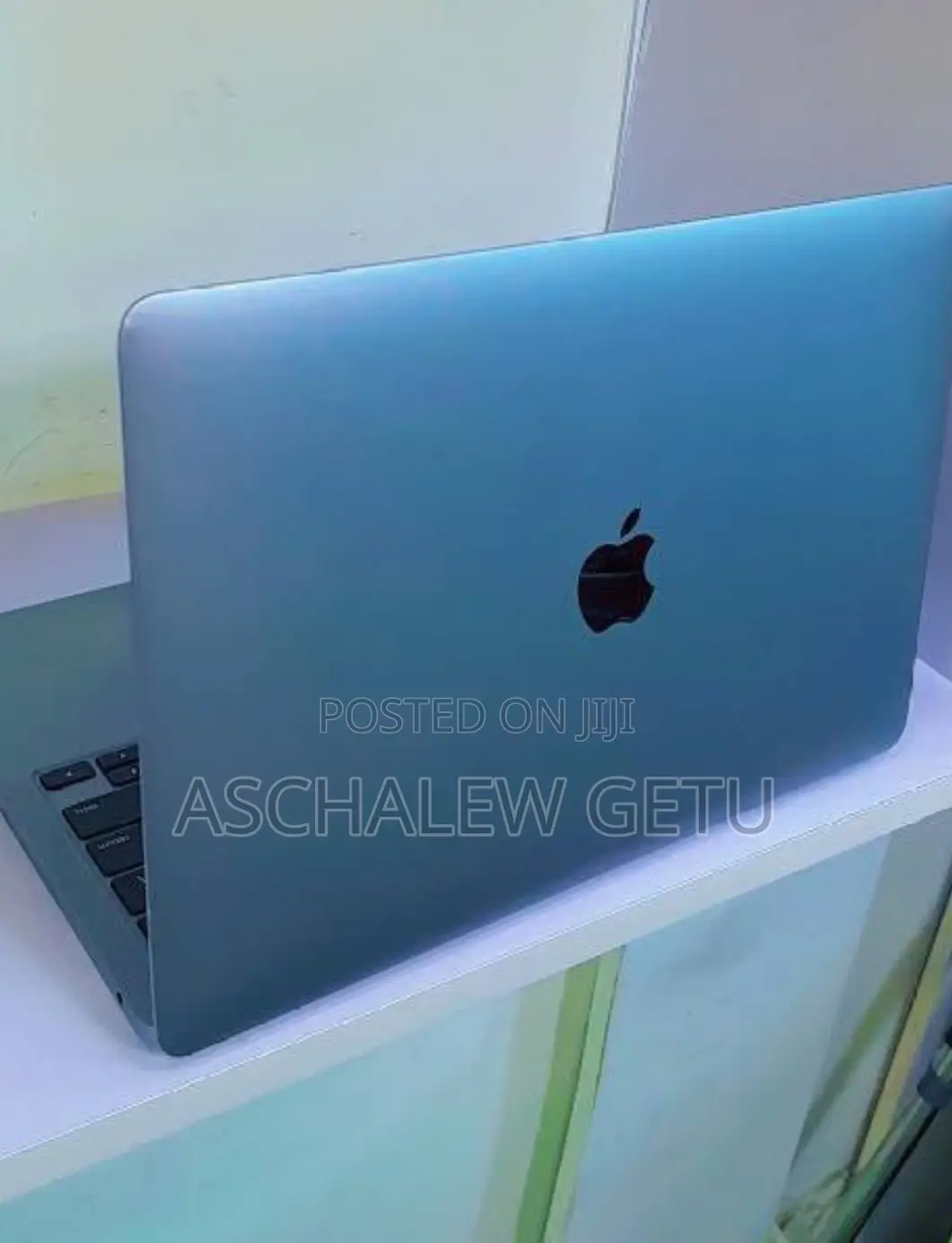 New Laptop Apple MacBook Air 8GB Apple M1 SSD 256GB
