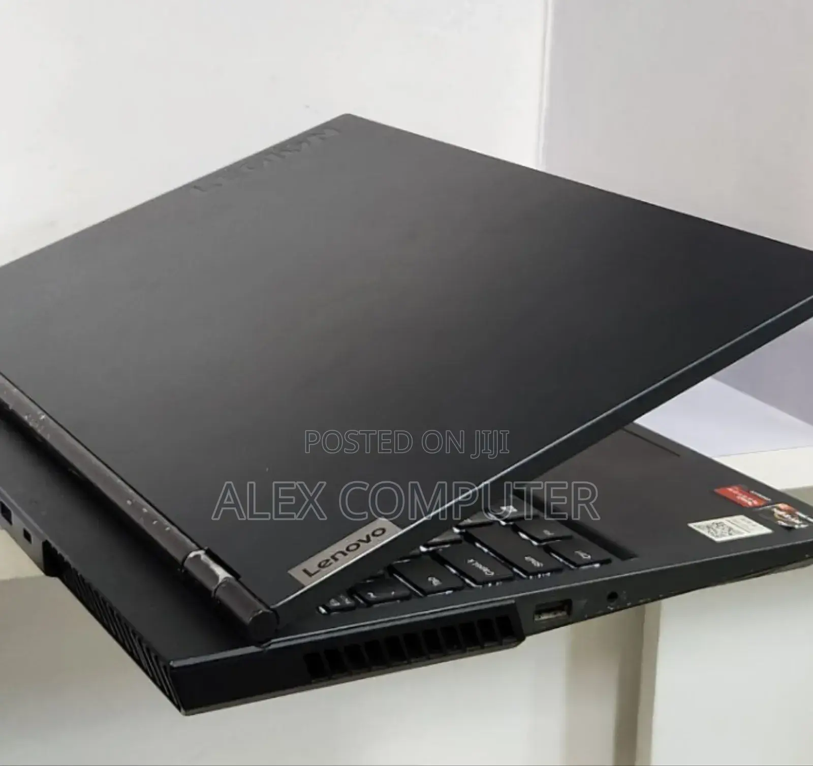 New Laptop Lenovo 16GB AMD Ryzen 7 SSD 1T