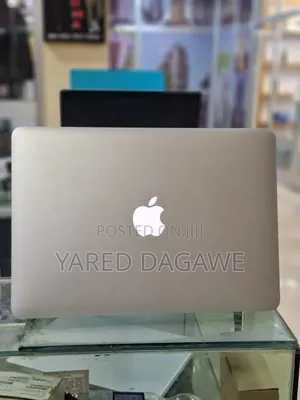 New Laptop Apple MacBook Pro 2014 8GB Intel Core I7 SSD 256GB