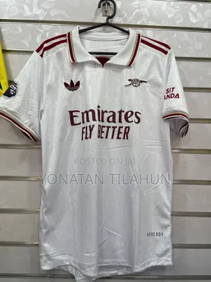 Photo - Arsenal White Kit