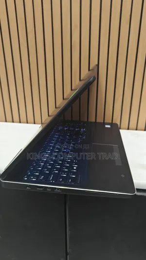 New Laptop Dell Precision 7520 16GB Intel Core I7 SSD 512GB
